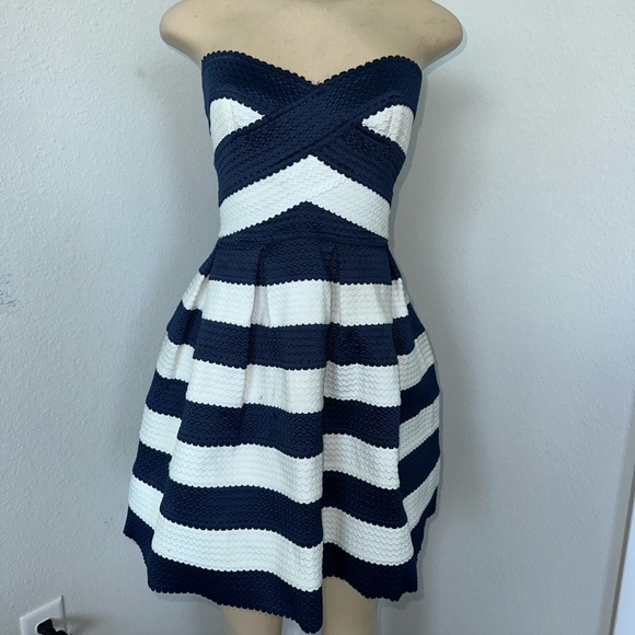 Nautical Dress - Picture 2 of 3